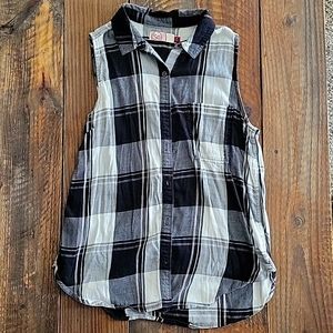 So brand sleeveless Western Shirt